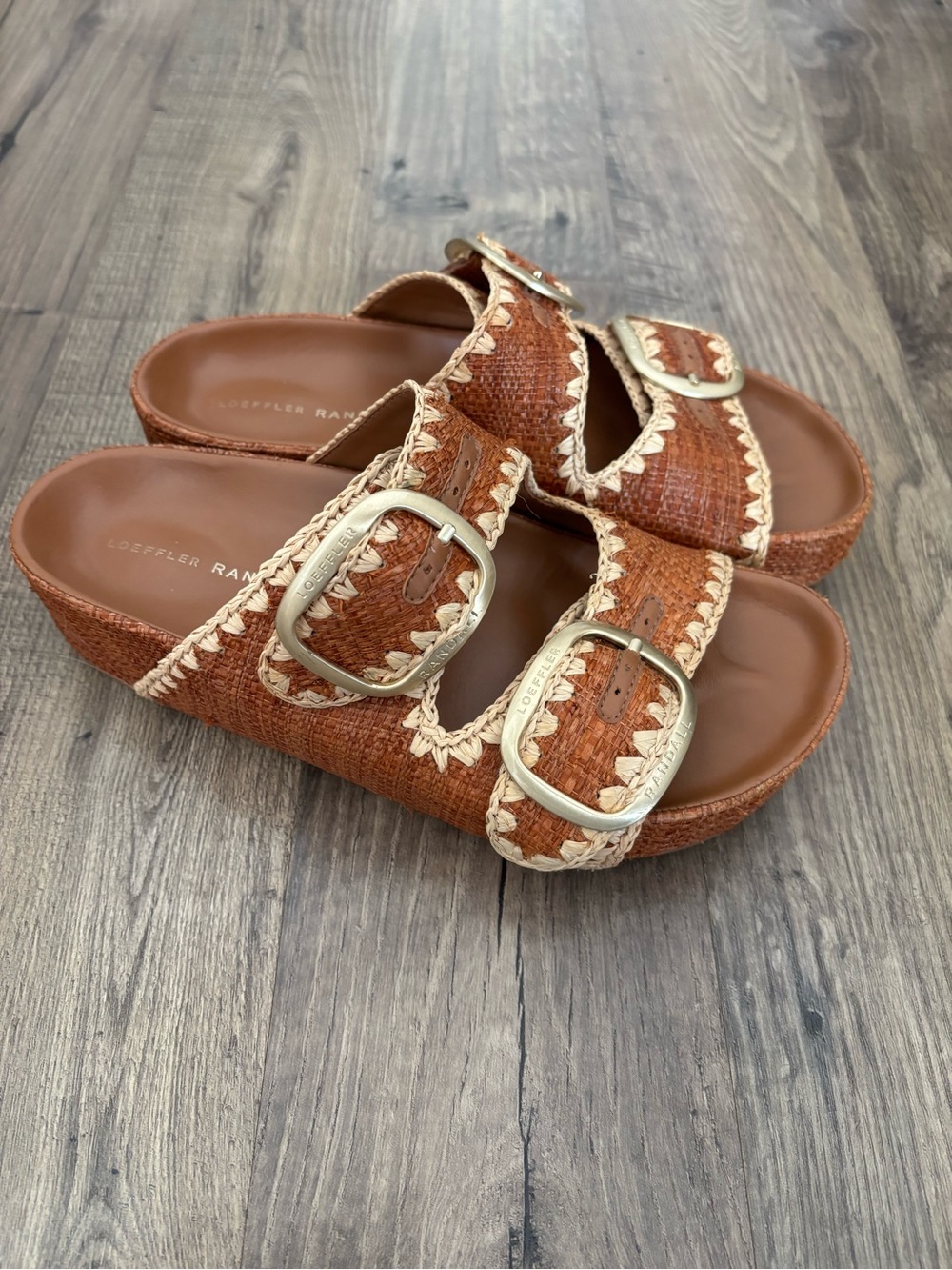Loeffler Randall Theo sandals in brown straw natural stitch - Picture 4 of 9
